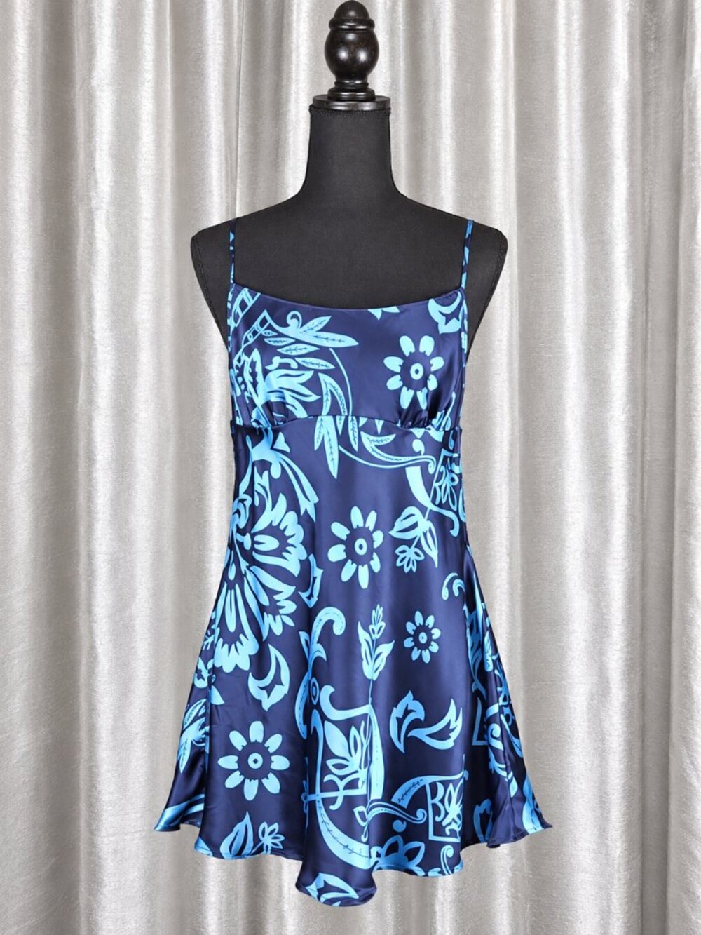 Rare Vintage Victoria’s Secret Silk Babydoll Panty Set M Blue Floral 2 Piece